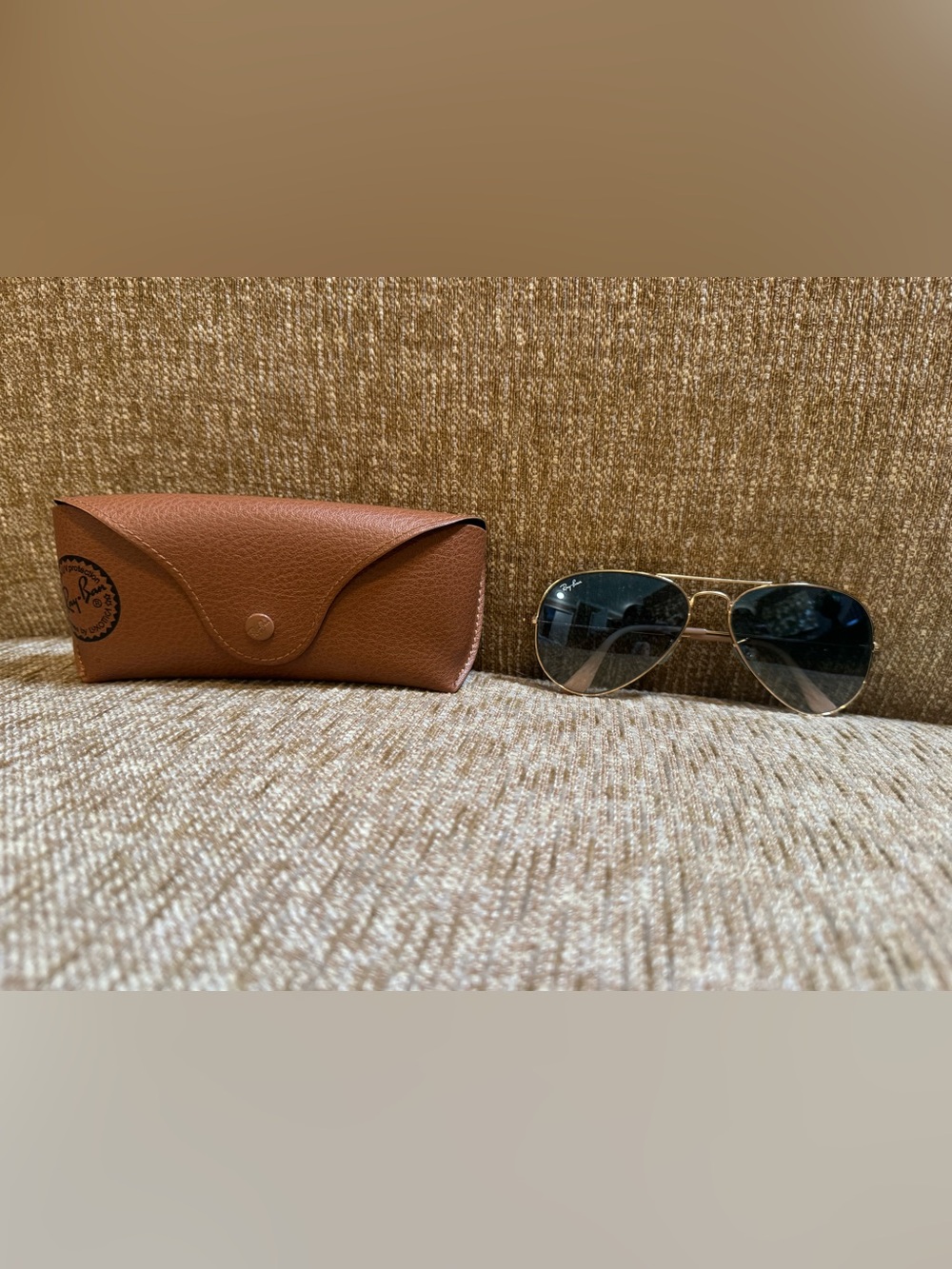 RB RAY BAN LARGE AVIATOR FRAMES W/ CASE